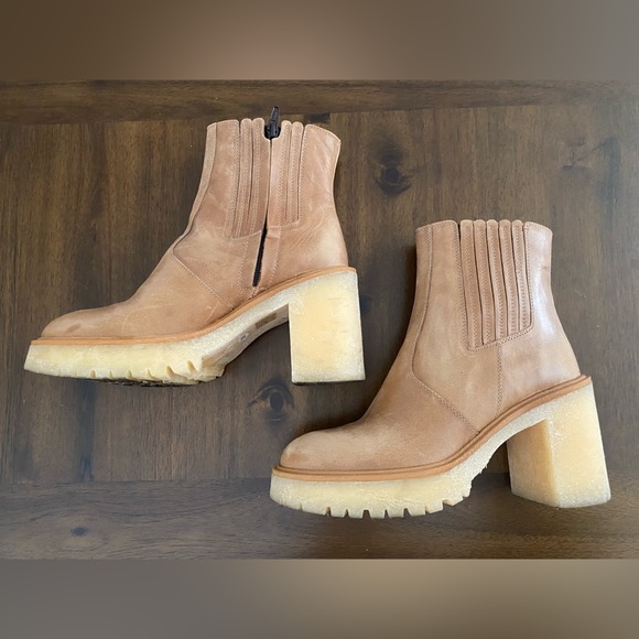 Free People tan leather Chelsea boots Womens size EU 39/ US 8.5 - Picture 4 of 6